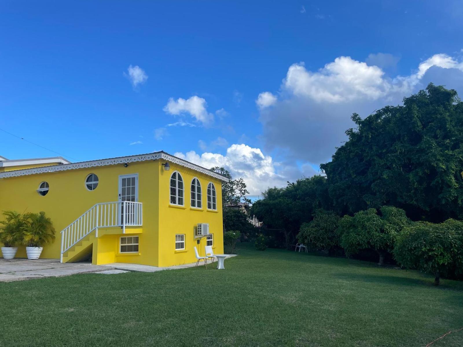 Apartamento Spectacular Ocean View Retreat Saint James Exterior foto